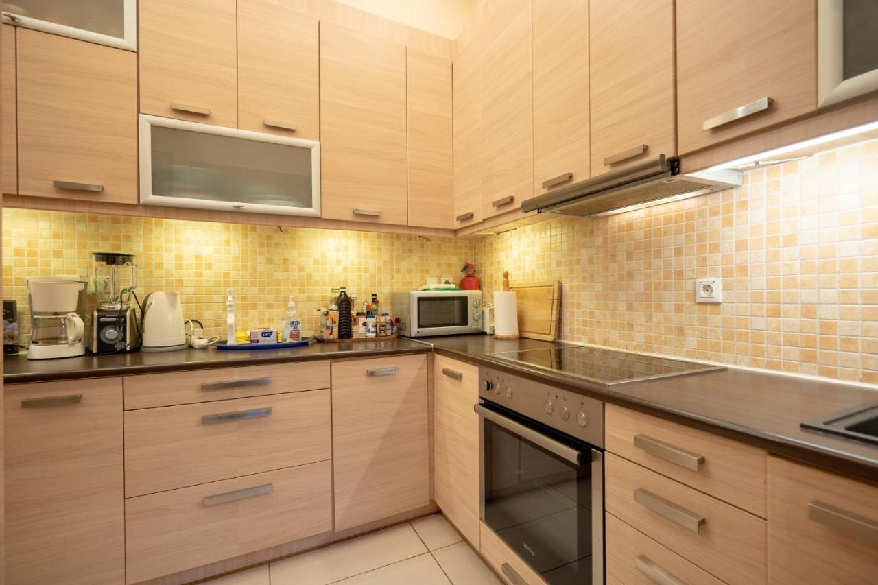 Acropolis Metro St.3 Bedrοοms 6 Persons Maisonette Αθήνα Εξωτερικό φωτογραφία