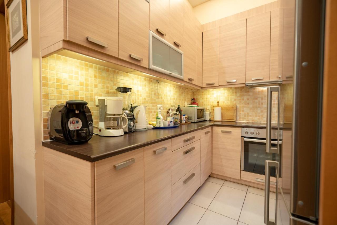 Acropolis Metro St.3 Bedrοοms 6 Persons Maisonette Αθήνα Εξωτερικό φωτογραφία